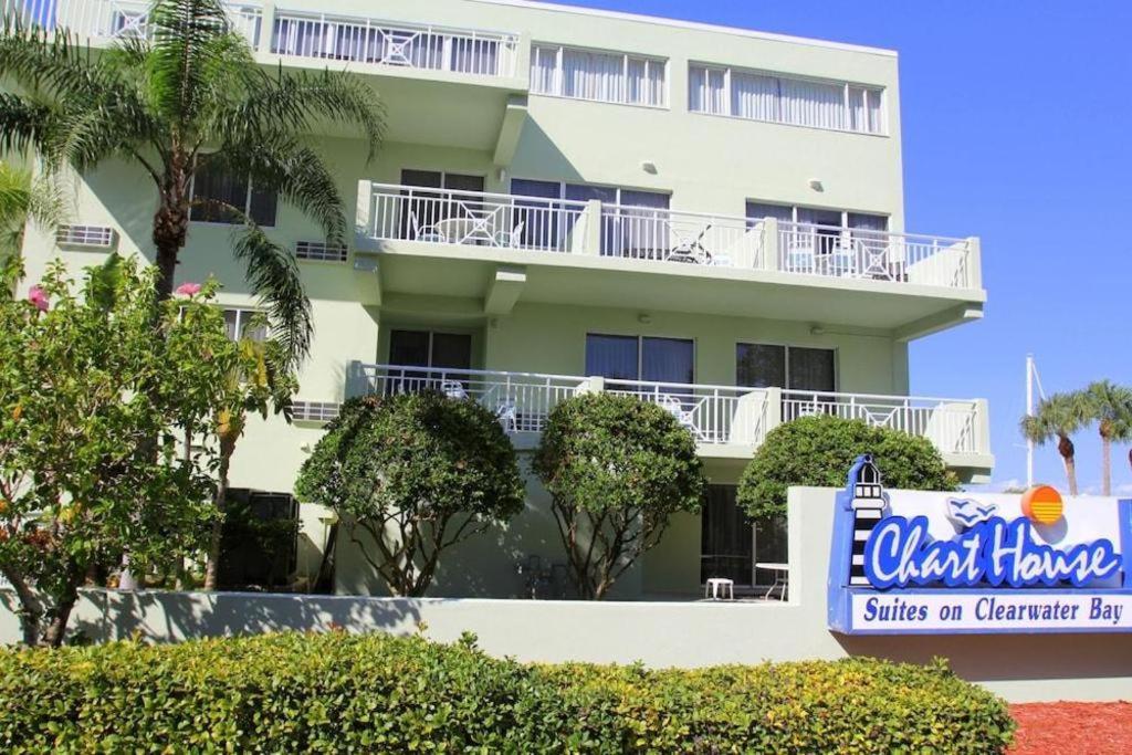 קלירווטר ביץ' Chart House Suites And Marina מראה חיצוני תמונה