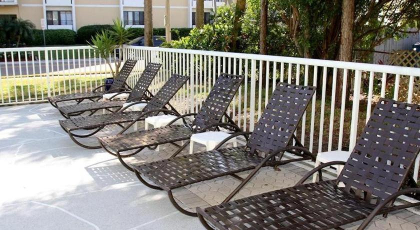קלירווטר ביץ' Chart House Suites And Marina מראה חיצוני תמונה